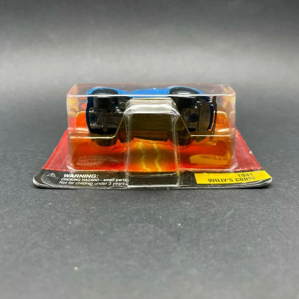Johnny Lightning new package